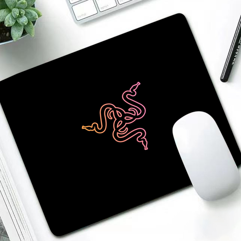 Tech Gaming Accessories - 레이저 럭셔리 마우스 패드 애니메이션 게이머