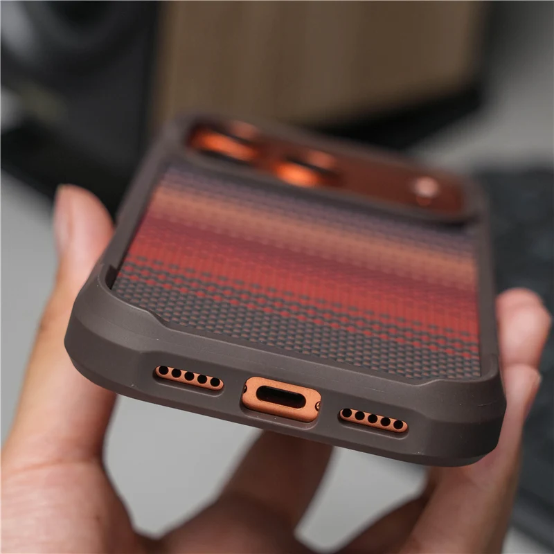 오리지널 기하학적 디자인의 자석식 케이스 (아이폰 18 - Tech Accessories Hard Case 리뷰 및 가격